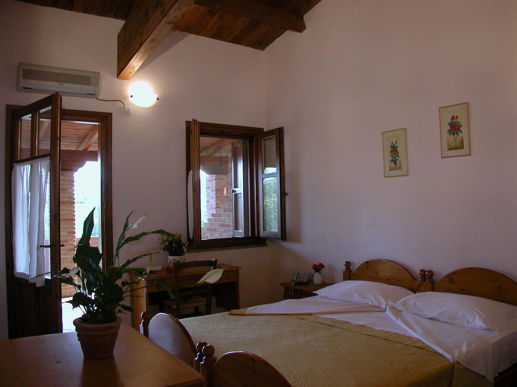 Agriturismo Sa Tiria Teulada Pokoj fotografie